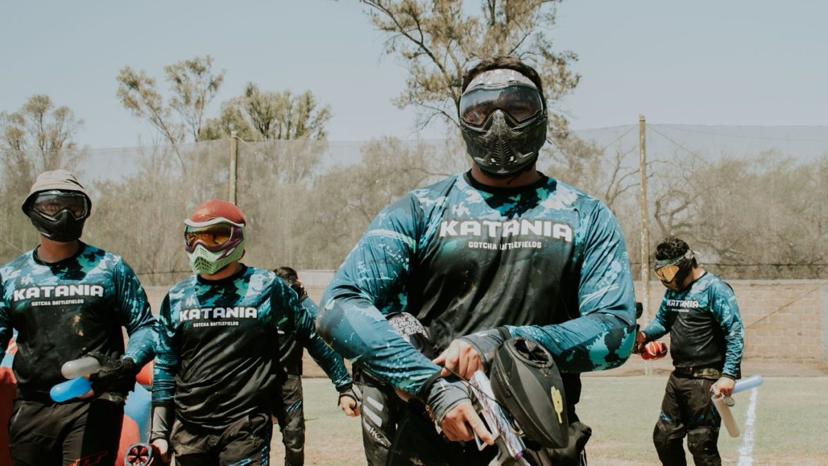 Organiser une sortie paintball en groupe : guide pratique